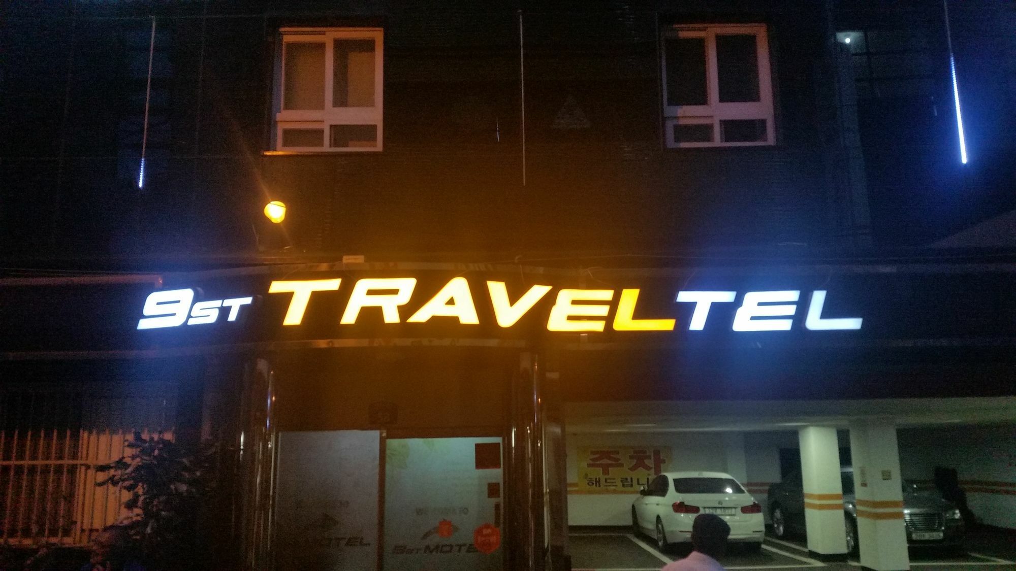 9St Traveltel Hotell Busan Exteriör bild